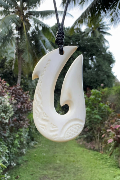 Marquesan Hook Necklace - Cannibal Art