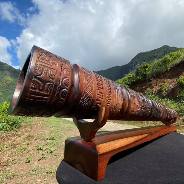 Marquesan signaling horn PU