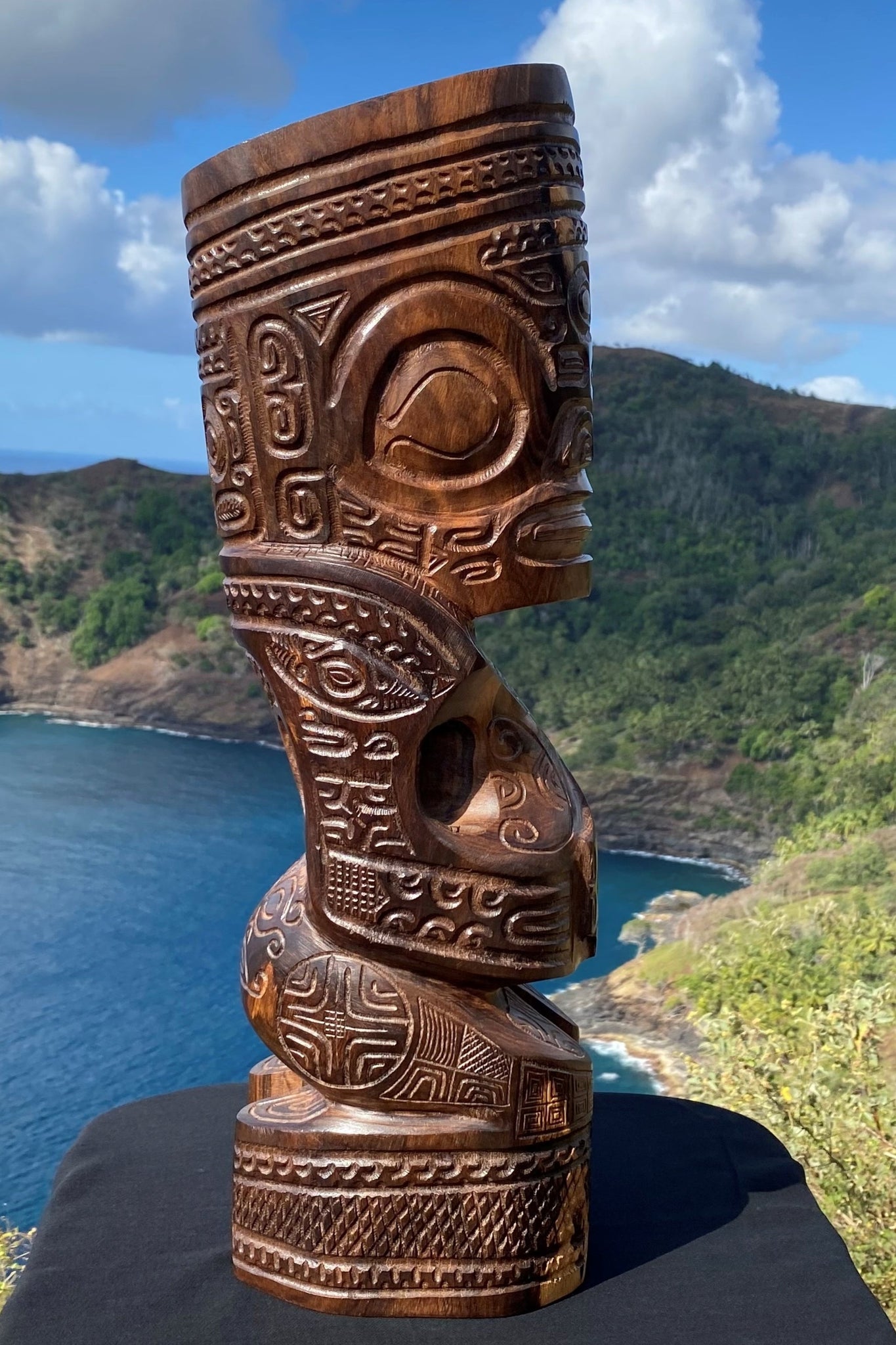 Tiki sculpture