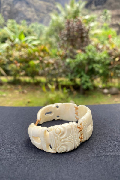 Tiki bracelet - Cannibal Art