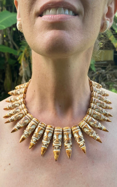 Tiki Mirage necklace - Cannibal Art