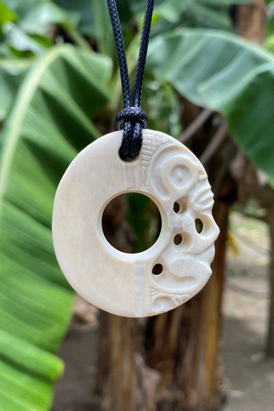 Tiki necklace - Cannibal Art