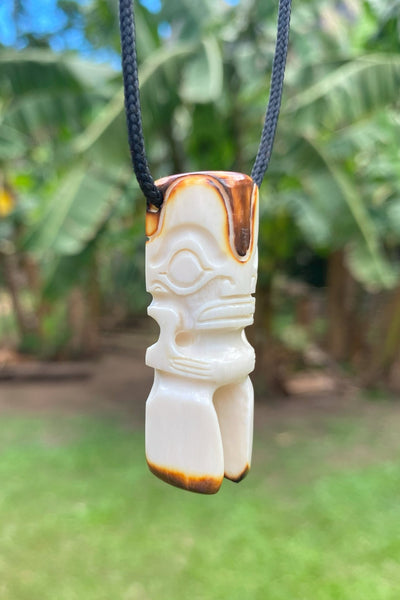 Tiki necklace - Cannibal Art