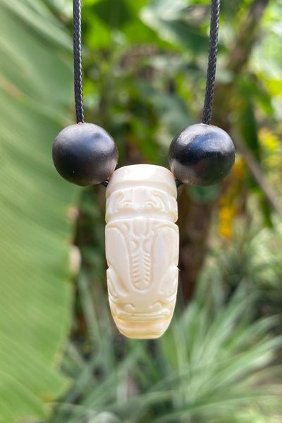 Tiki necklace - Cannibal Art