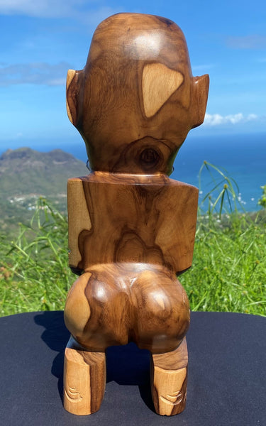 Tiki sculpture