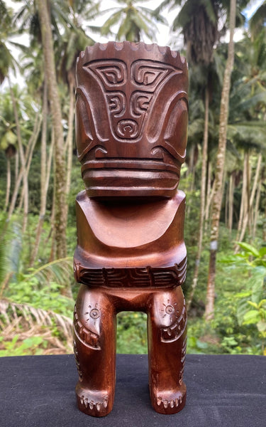 Tiki sculpture