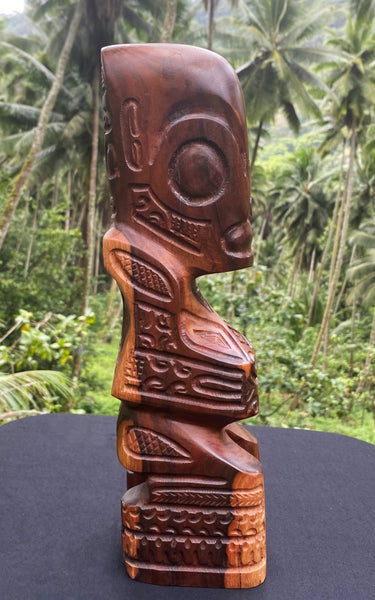 Tiki sculpture