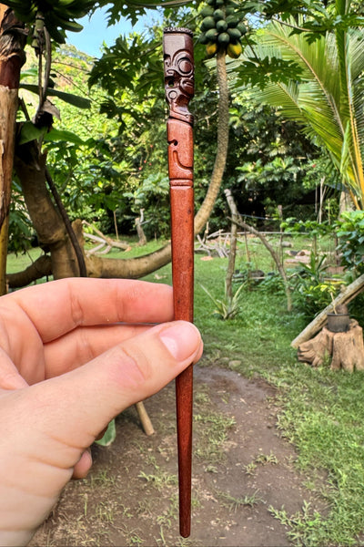 Tiki Hair Pick