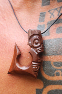 Metau Tiki Etua (Tiki's hook)