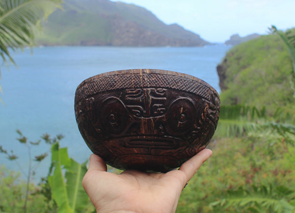 Fully carved and personalized Marquesan coconut bowl from Nuku Hiva Island