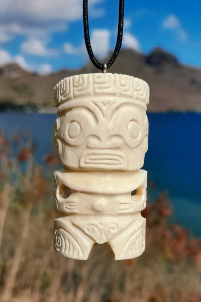 Marquesan statue_bone necklace_Tiki carved in bone