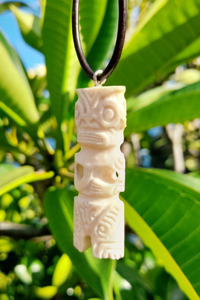 Tiki necklace carved in bone_Marquesas Islands
