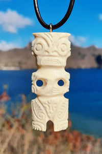 Tiki necklace carved in bone_Marquesas Islands