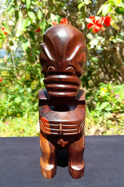 Marquesan statue_Tiki_wood carvings_Fatu Hiva Island