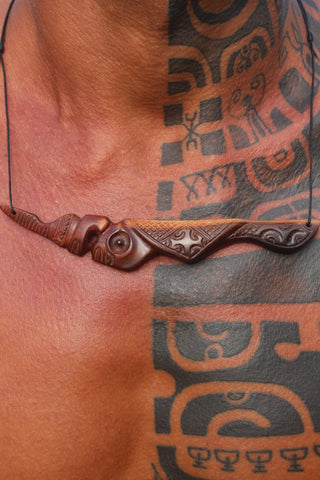 Tiki Pahava (Tiki necklace)