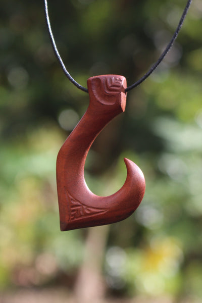 Marquesan hook carved in wood_Nuku Hiva Island