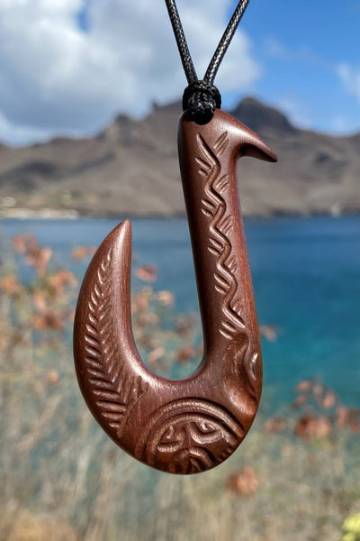 Hook necklace