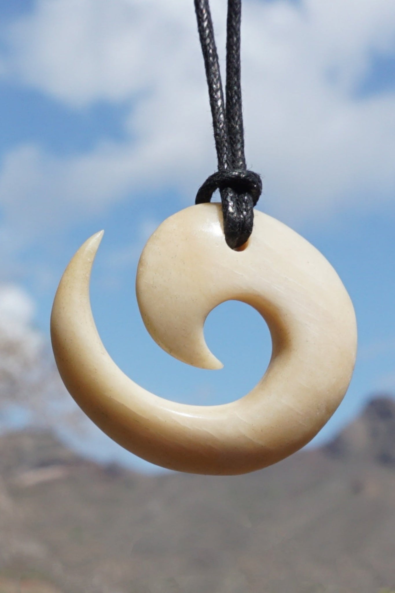 Marquesan spiral necklace carved in bone from Nuku Hiva Island