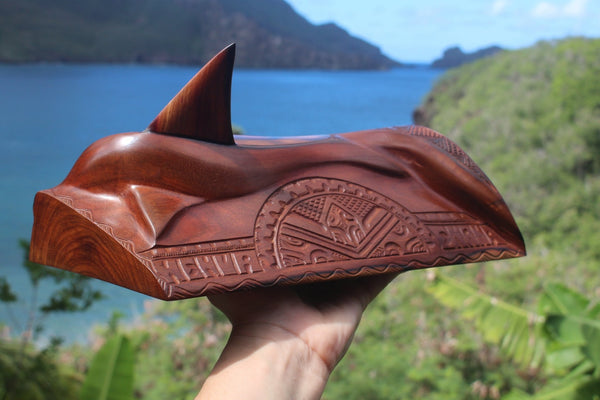 Henua Enana Matake (Hammerhead shark) - Cannibal Art