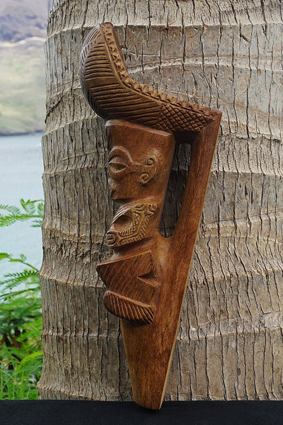 Marquesan stilt step - Cannibal Art