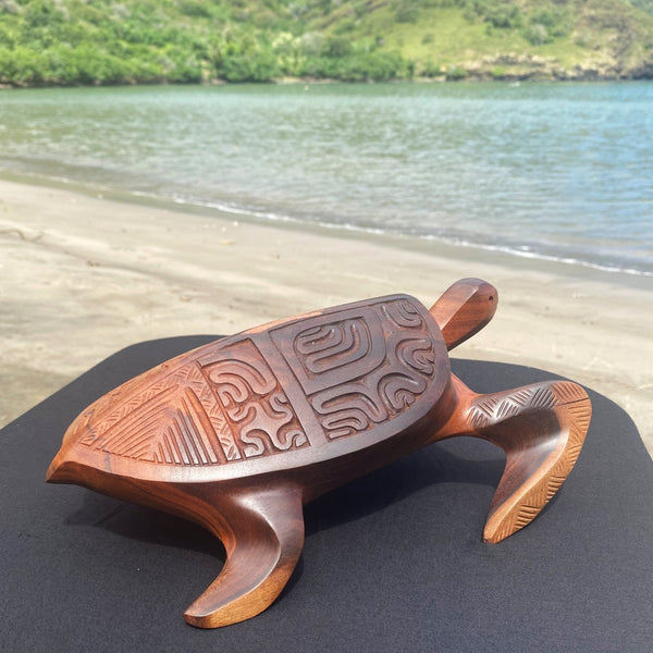 Marquesan turtle (Honu) - Cannibal Art