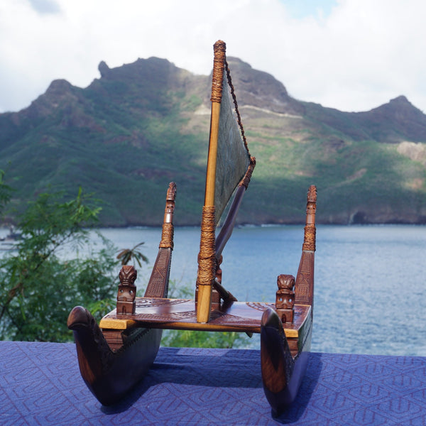 Marquesan voyaging canoe - Cannibal Art