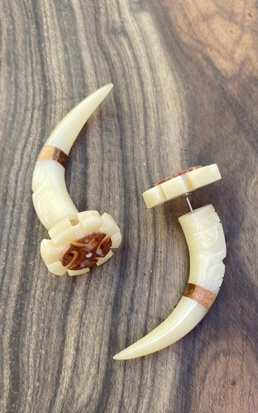 Peka earrings - Cannibal Art