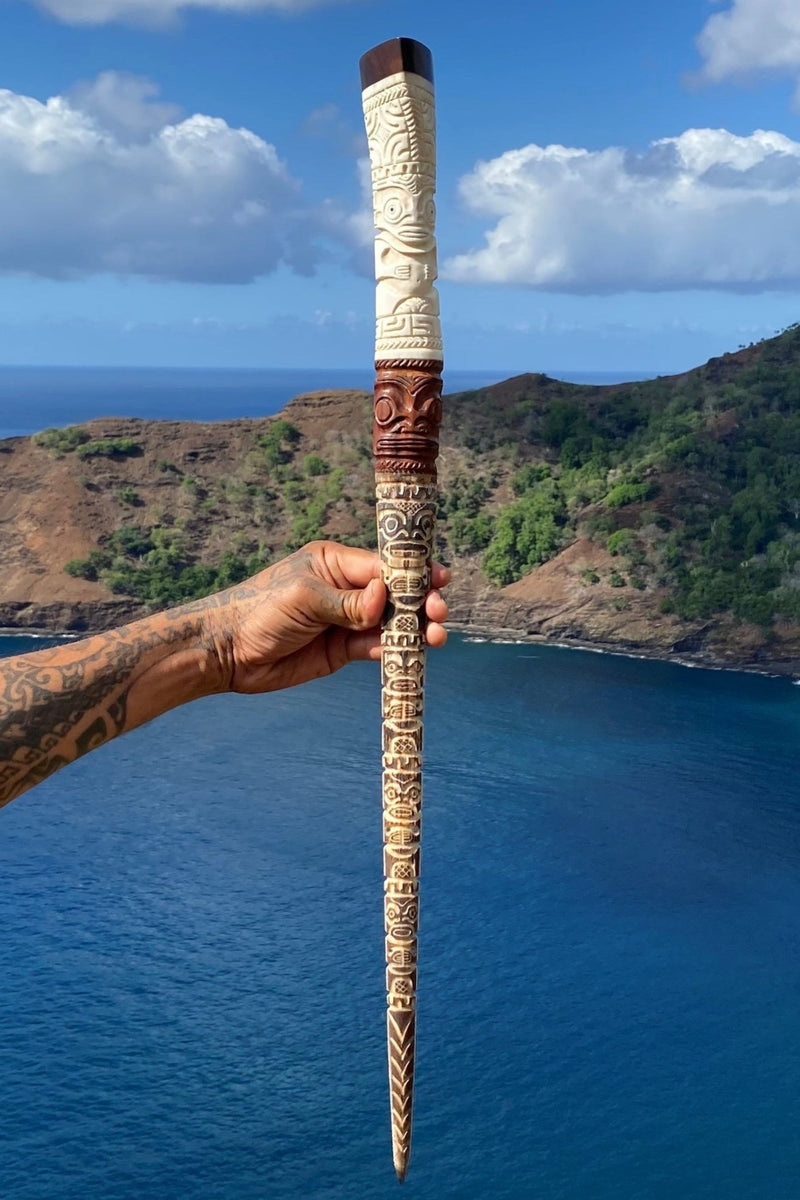 Swordfish rostrum (stand included) – Cannibal Art