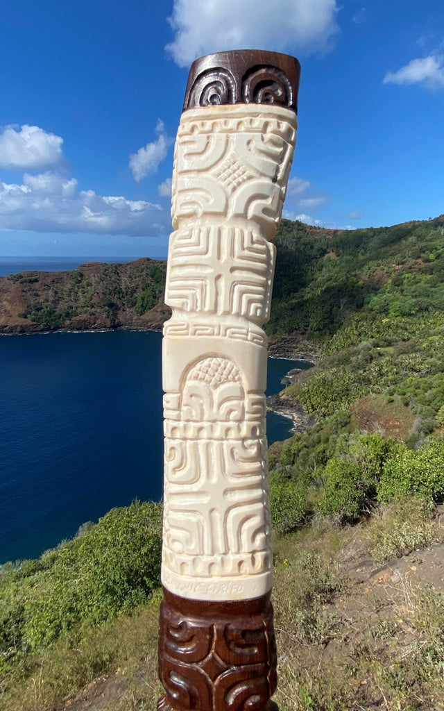 Swordfish rostrum (stand included) – Cannibal Art