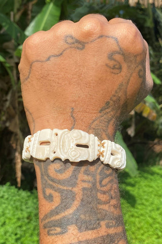 Tiki bracelet - Cannibal Art