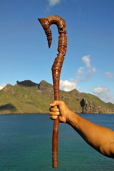 Totoko poko enana (Walking stick) - Cannibal Art